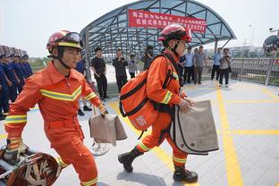 科尔谈雄鹿主帅被解雇：很惊讶 这个联盟的职业安全感并不强